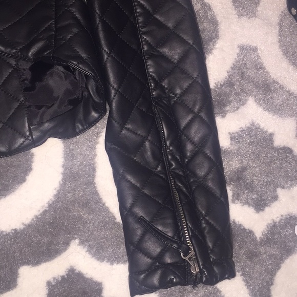 Jacket - Picture 5 of 6